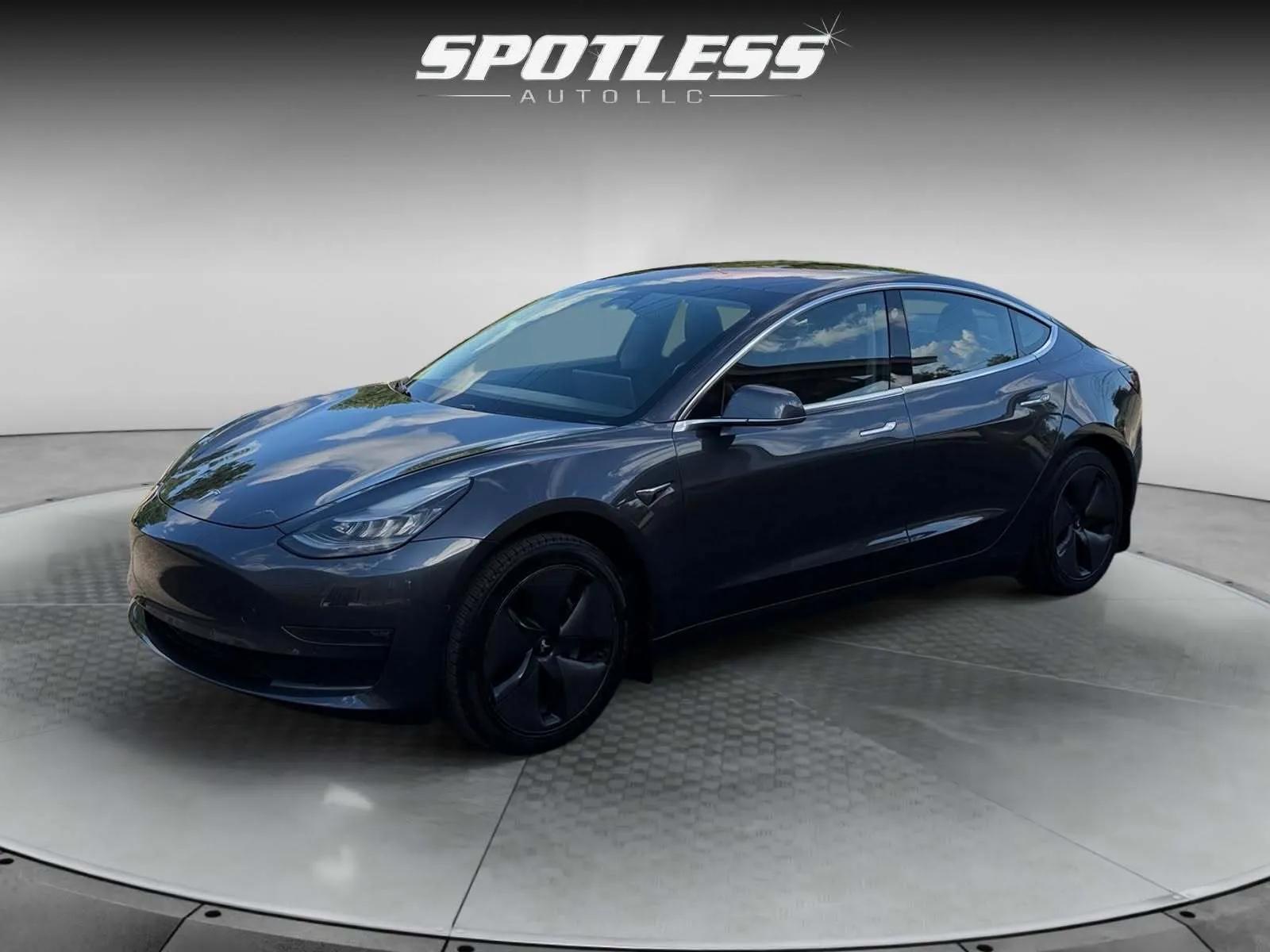 tesla model 3 2018 5YJ3E1EA9JF023804 image tesla model 3 2018 5YJ3E1EA9JF023804 image